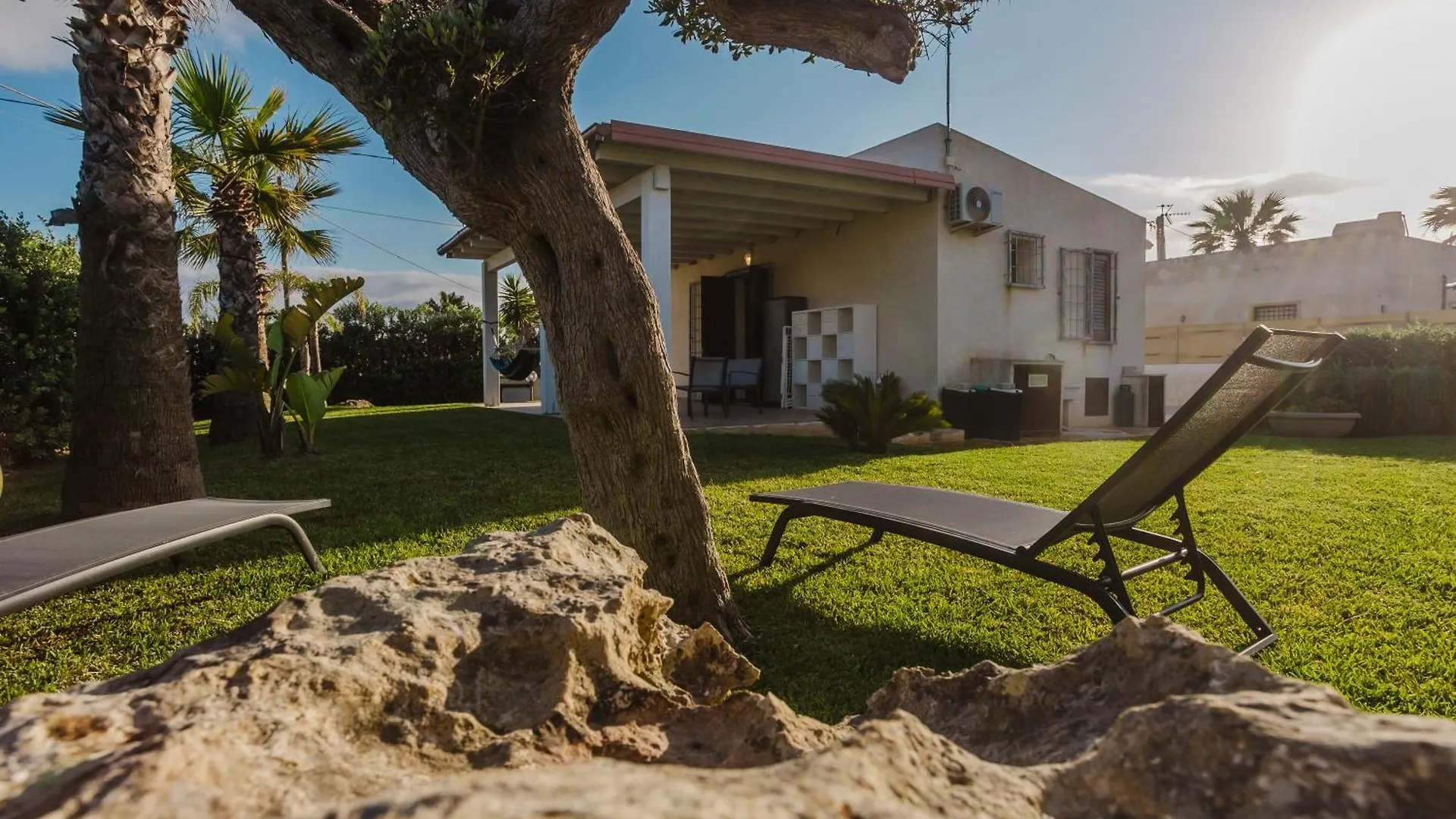 Dom wakacyjny Il Patio Sul Mare By Quokka 360 - 5 Min Walk From The Beach Lido Signorino
