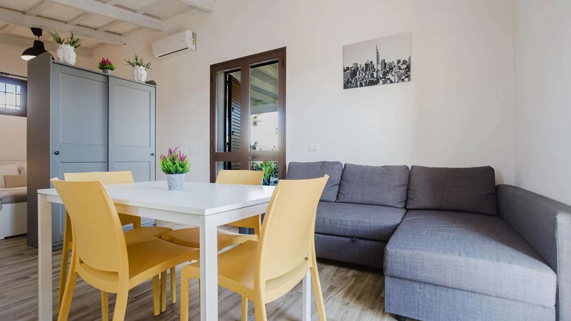Dom wakacyjny Il Patio Sul Mare By Quokka 360 - 5 Min Walk From The Beach Lido Signorino
